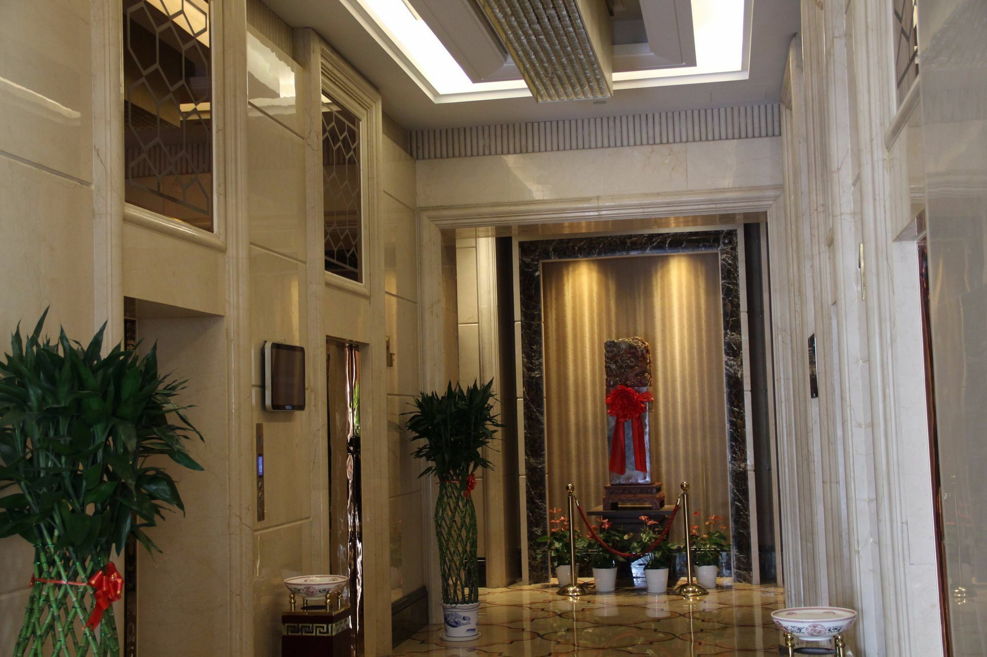 Hengna International Hotel Yiwu  Exterior photo